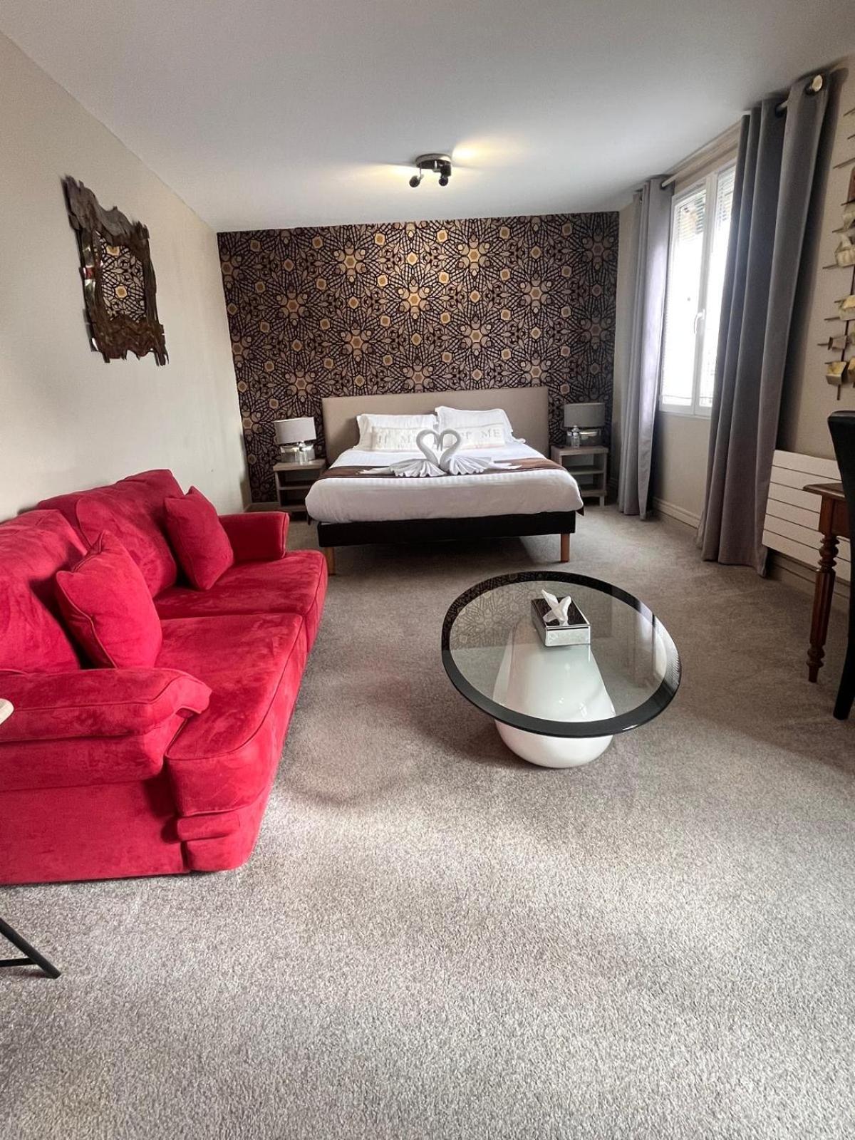 L'univers Hotel Châtellerault