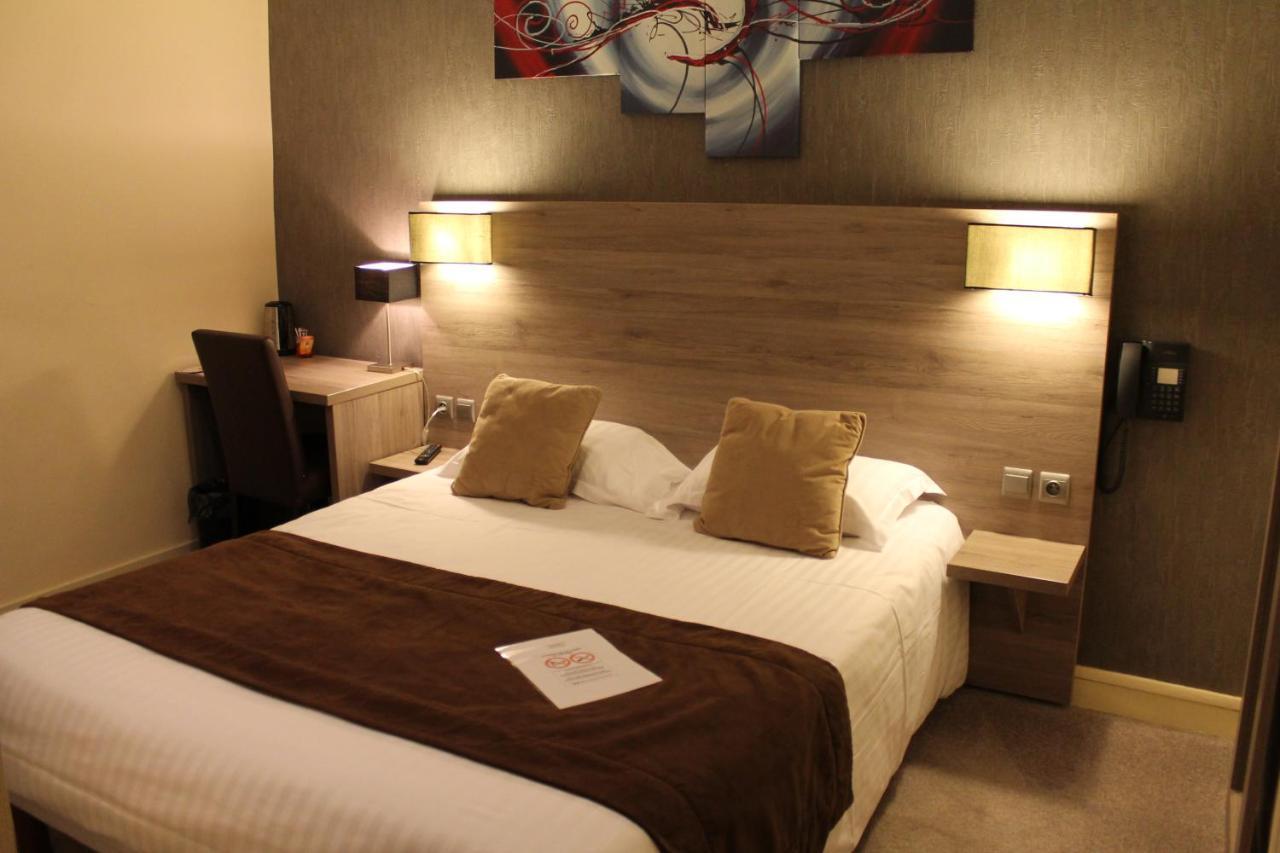 L'univers Hotel 3*